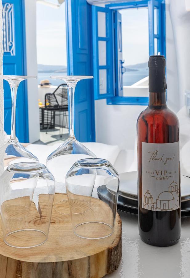 Luxus Vip Suites イア エクステリア 写真
