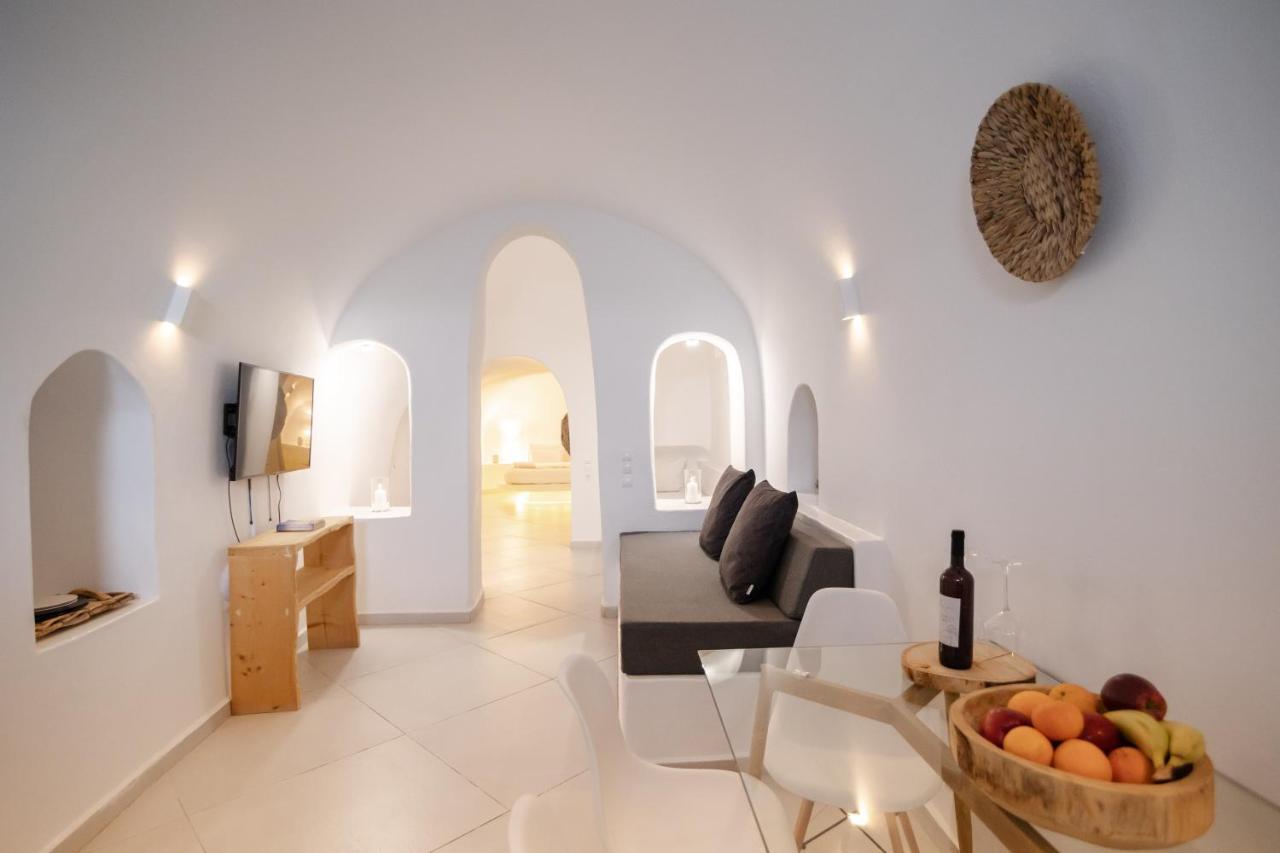 Luxus Vip Suites イア エクステリア 写真