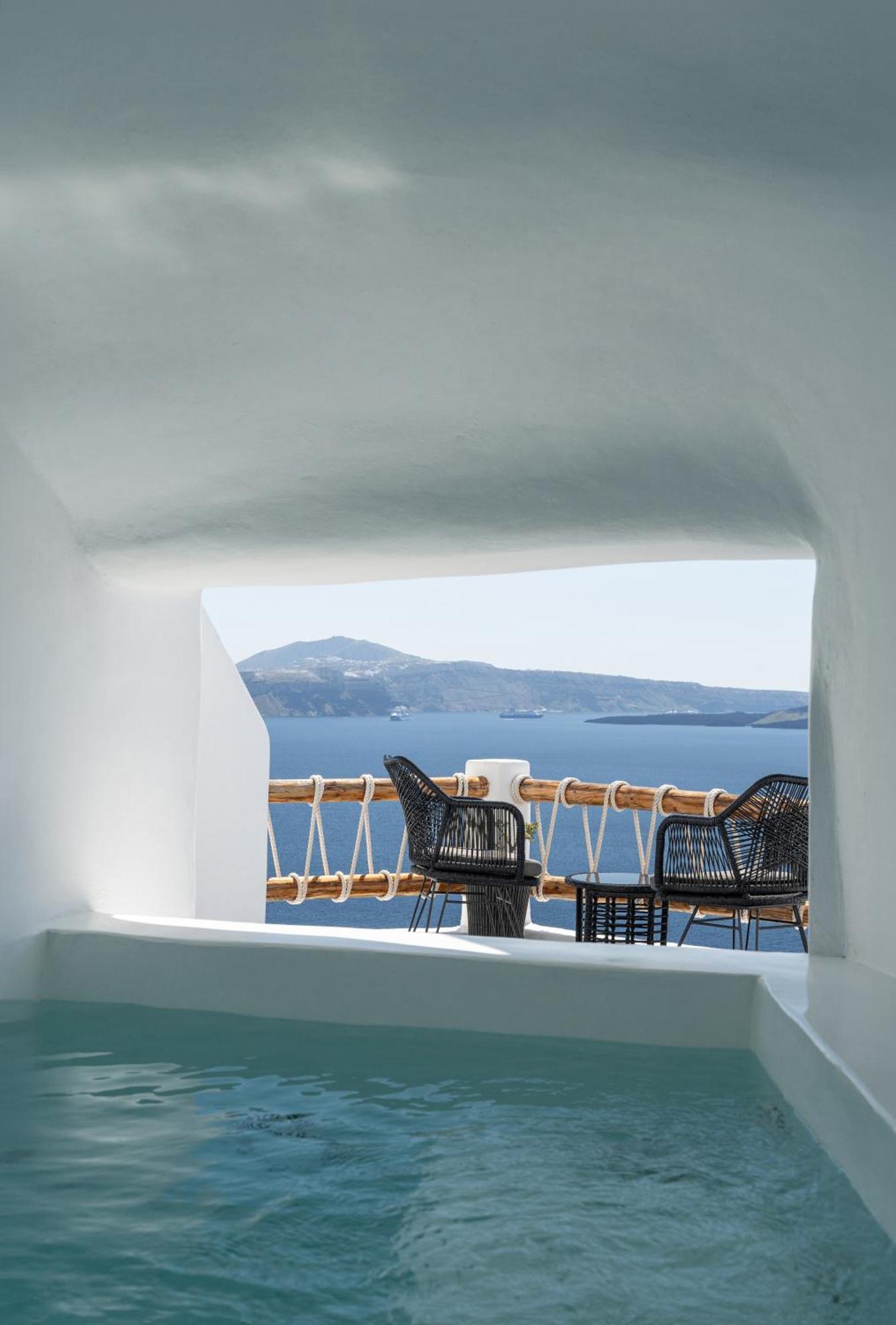 Luxus Vip Suites イア エクステリア 写真