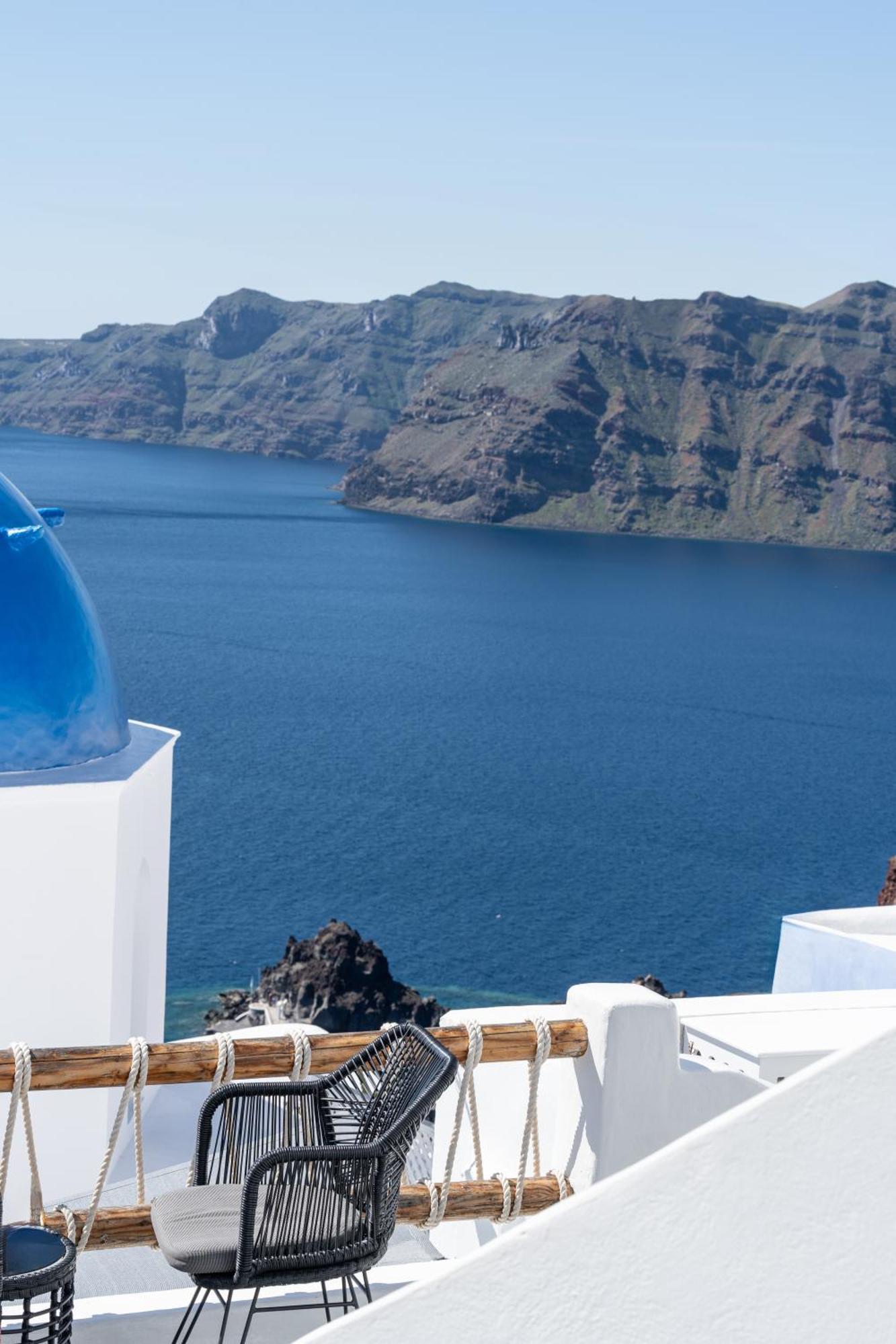 Luxus Vip Suites イア エクステリア 写真